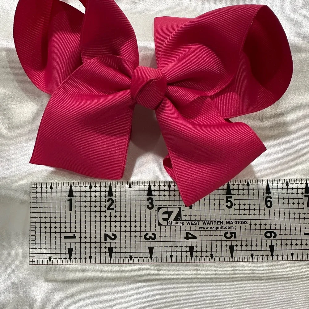 Girls Large Hot Pink Grosgrain Hair Bow -🎉 Bundle 2 or more and save on shipping